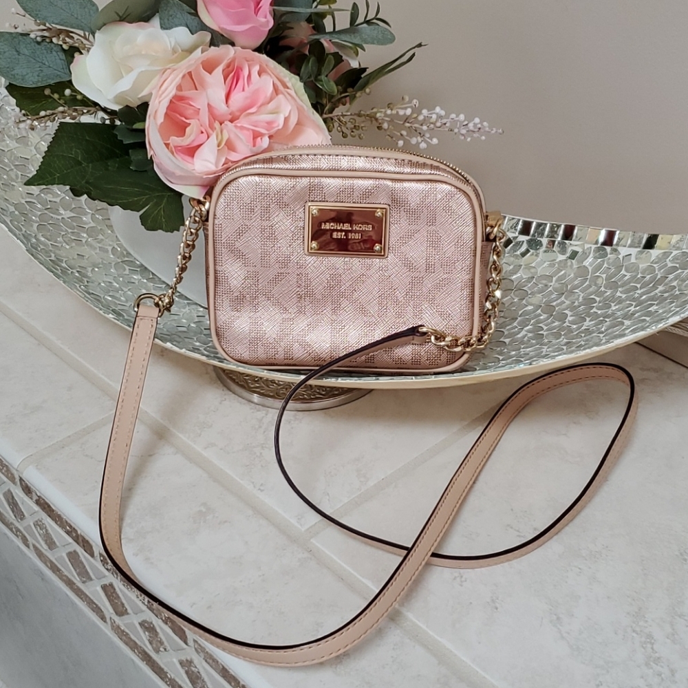 🥳🎈HOST PICK!🎈🥳  💜 NWOT MICHAEL KORS Rose Gold Crossbody Handbag 💜 - Picture 2 of 11